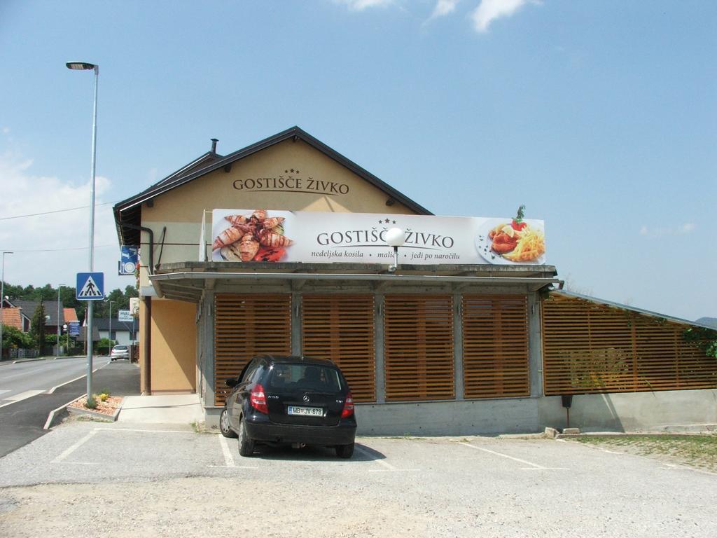 Guesthouse Zivko Dobrovce Exterior foto